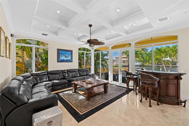 2637 NE 28th Court, Lighthouse Point, FL 33064