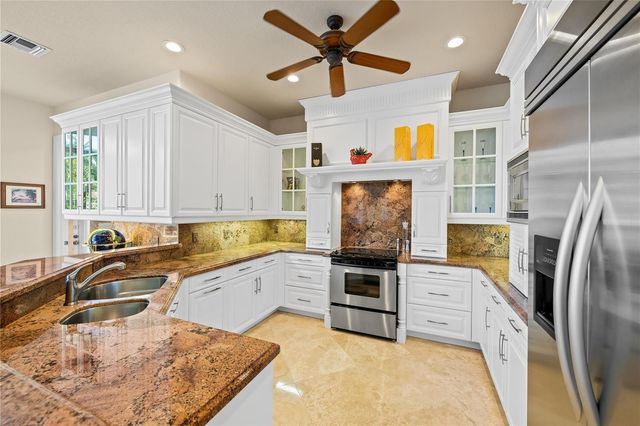 2637 NE 28th Court, Lighthouse Point, FL 33064