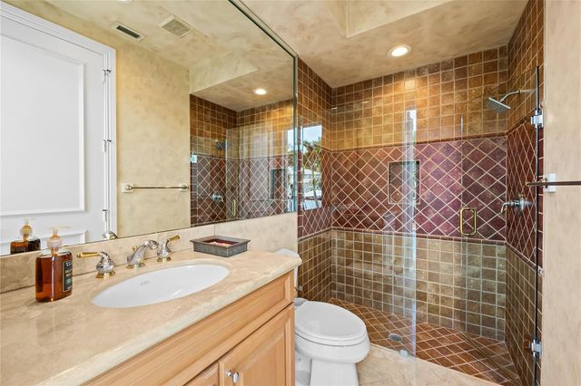2637 NE 28th Court, Lighthouse Point, FL 33064