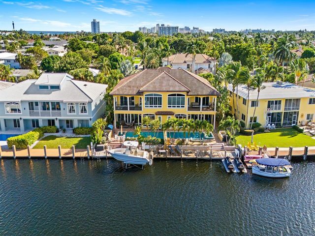 2637 NE 28th Court, Lighthouse Point, FL 33064