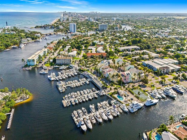 2637 NE 28th Court, Lighthouse Point, FL 33064