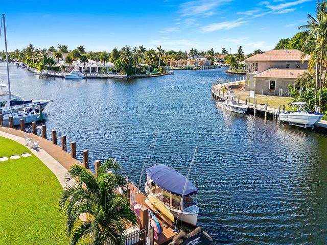 2637 NE 28th Court, Lighthouse Point, FL 33064