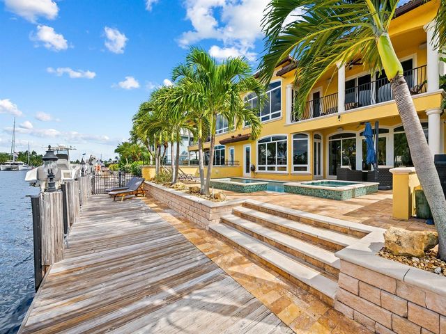 2637 NE 28th Court, Lighthouse Point, FL 33064