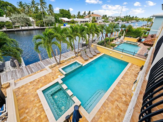 2637 NE 28th Court, Lighthouse Point, FL 33064