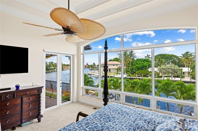 2637 NE 28th Court, Lighthouse Point, FL 33064