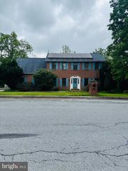 1600 CHURCHILL RD, Harrisburg, PA 17112