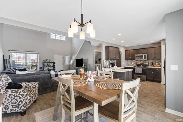 3832 Sun Stone Way, New Haven, IN 46774