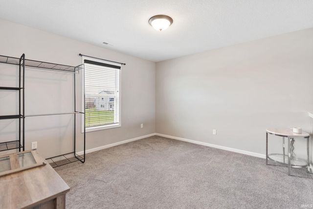 3832 Sun Stone Way, New Haven, IN 46774