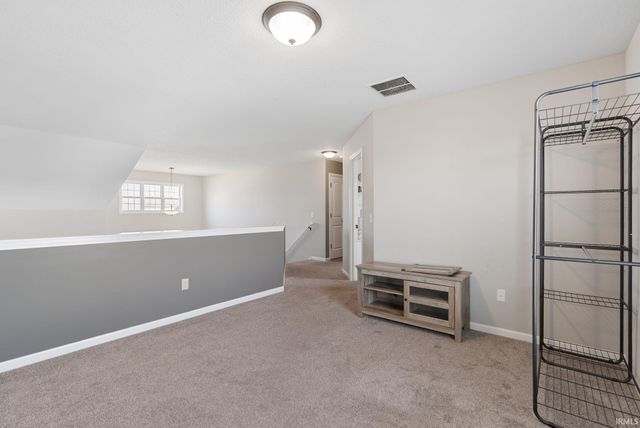 3832 Sun Stone Way, New Haven, IN 46774