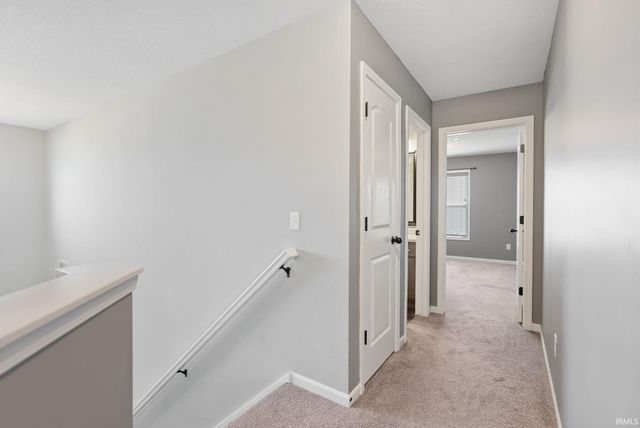 3832 Sun Stone Way, New Haven, IN 46774