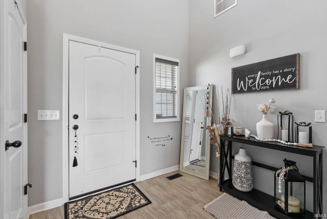 3832 Sun Stone Way, New Haven, IN 46774