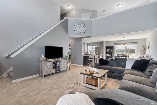 3832 Sun Stone Way, New Haven, IN 46774