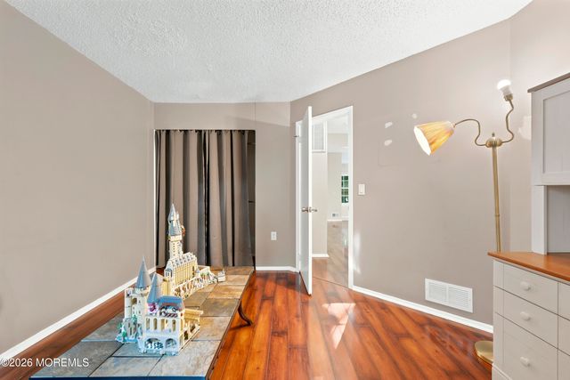 120 Whispering Oaks Way, Jackson, NJ 08527