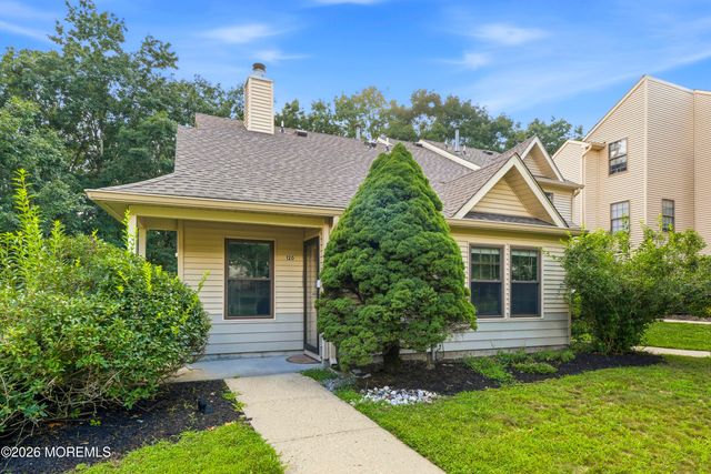 120 Whispering Oaks Way, Jackson, NJ 08527