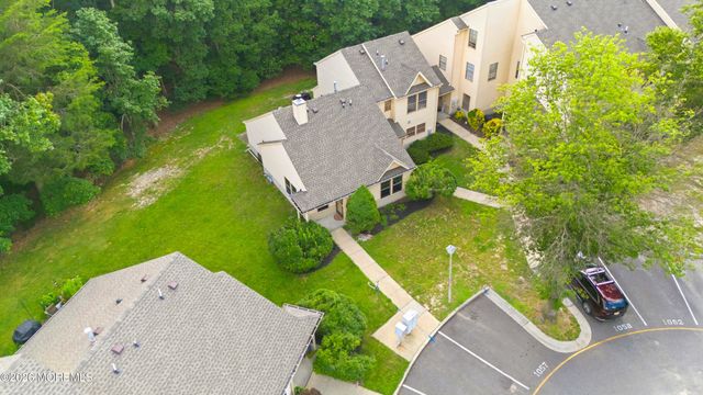 120 Whispering Oaks Way, Jackson, NJ 08527
