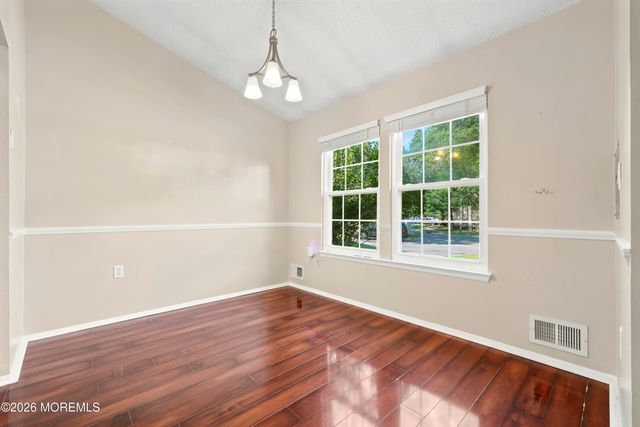 120 Whispering Oaks Way, Jackson, NJ 08527