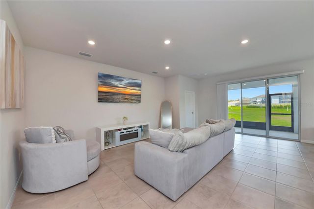 627 160TH STREET E, Bradenton, FL 34212