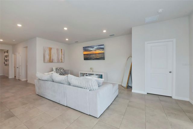 627 160TH STREET E, Bradenton, FL 34212