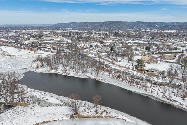 3474 Woodbridge COURT, La Crosse, WI 54601