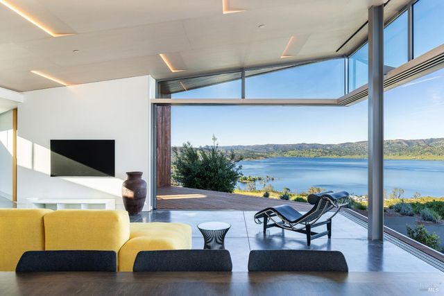 7121 Berryessa Knoxville Rd, Napa, CA 94558