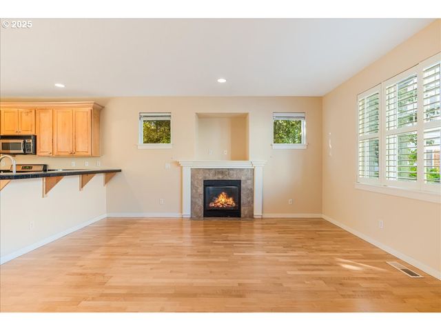 5049 Nw 149th Ter, Portland, OR 97229