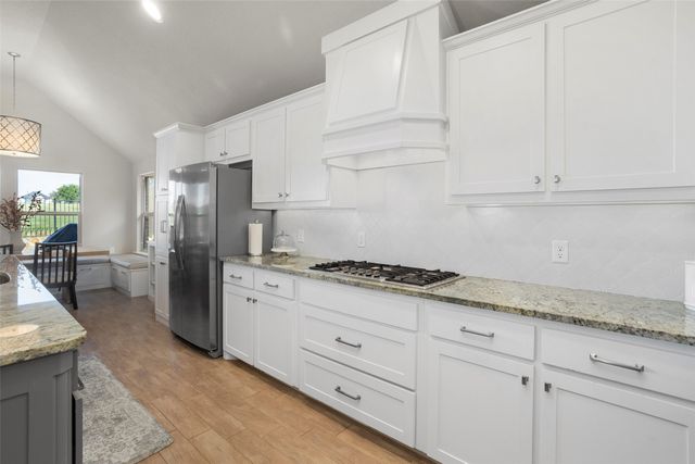 7308 Prestwick Terrace, Benbrook, TX 76126