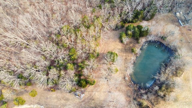 1672 Rabe Coats Rd, Westmoreland, TN 37186