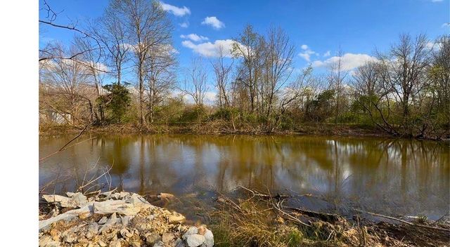 1672 Rabe Coats Rd, Westmoreland, TN 37186