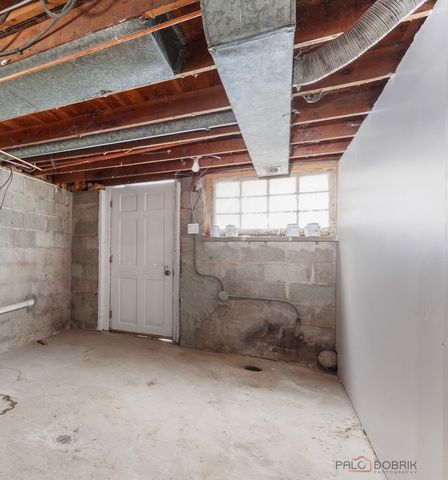 28529 W Treetop Road, Ingleside, IL 60041