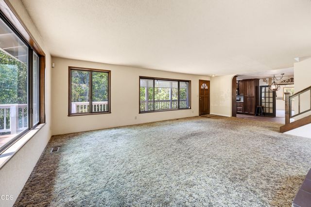 509 Manzanita Drive, Rogue River, OR 97537