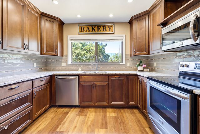 509 Manzanita Drive, Rogue River, OR 97537