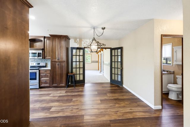509 Manzanita Drive, Rogue River, OR 97537