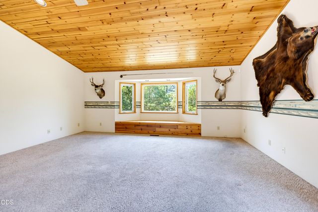 509 Manzanita Drive, Rogue River, OR 97537