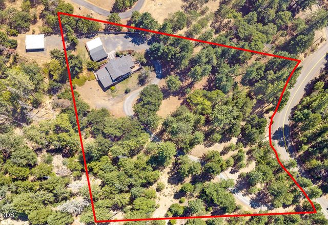 509 Manzanita Drive, Rogue River, OR 97537