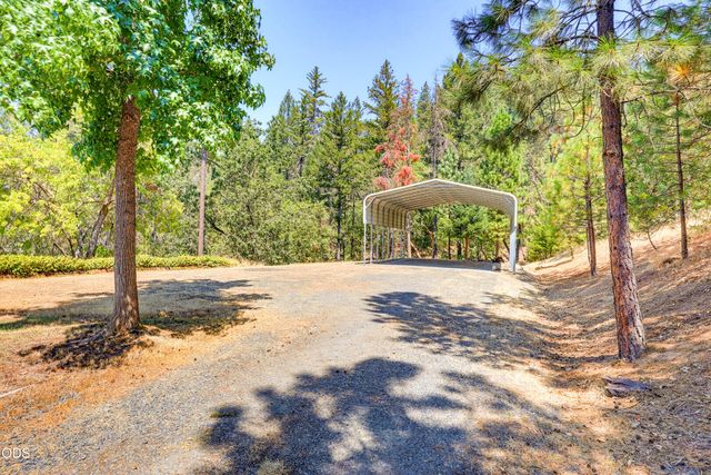 509 Manzanita Drive, Rogue River, OR 97537
