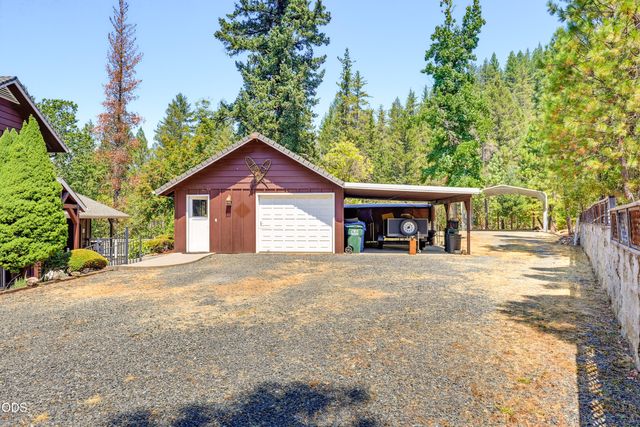509 Manzanita Drive, Rogue River, OR 97537
