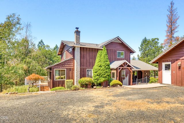 509 Manzanita Drive, Rogue River, OR 97537