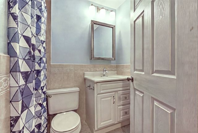 66 Beacon St 1, Chelsea, MA 02150