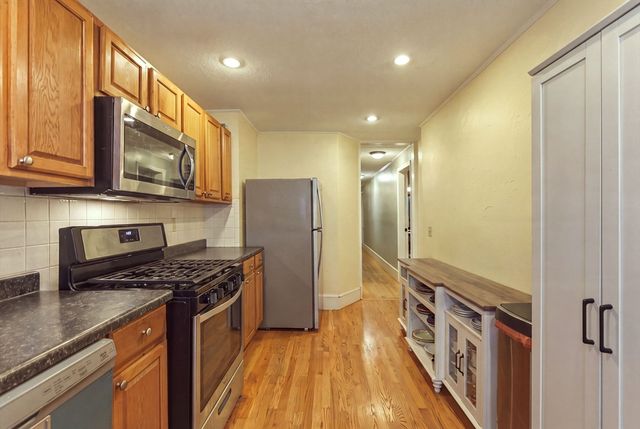 66 Beacon St 1, Chelsea, MA 02150