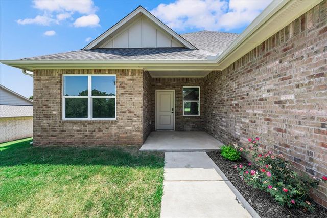 125 Canyon Creek Lane, Guthrie, OK 73044