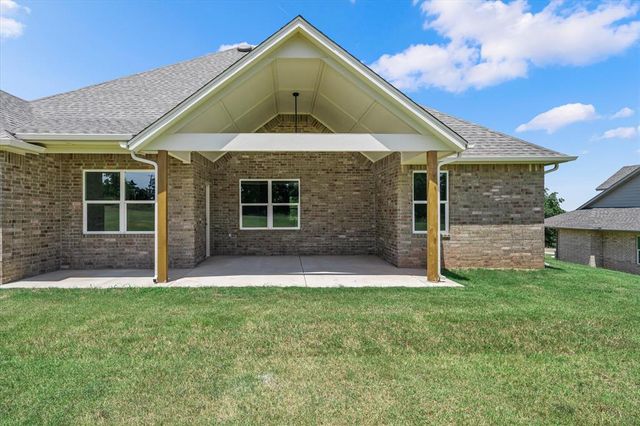 125 Canyon Creek Lane, Guthrie, OK 73044