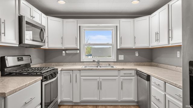 632 Sandy Hook Road, Paoli, IN 47454