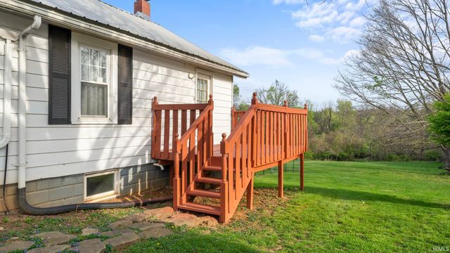 632 Sandy Hook Road, Paoli, IN 47454