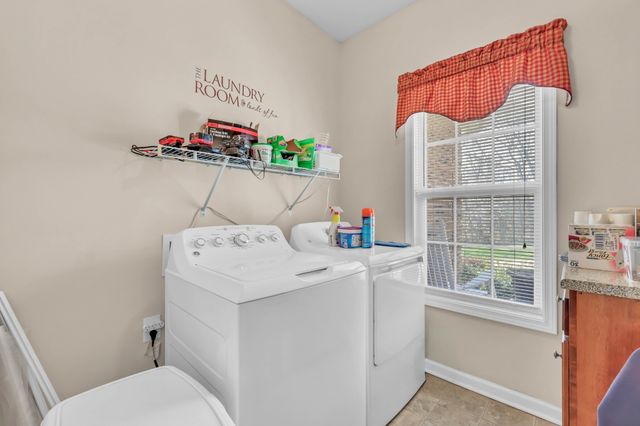 2410 Dunbar Rd, Woodlawn, TN 37191