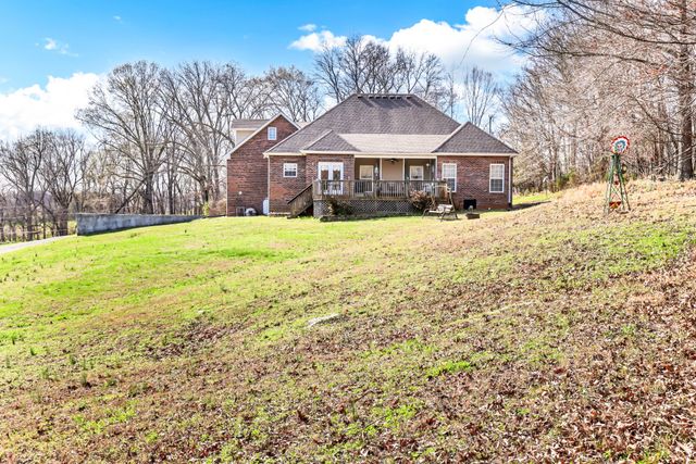 2410 Dunbar Rd, Woodlawn, TN 37191