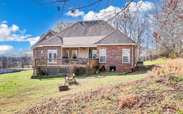 2410 Dunbar Rd, Woodlawn, TN 37191