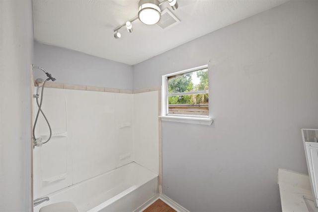2716 Commerce B Street, Houston, TX 77003