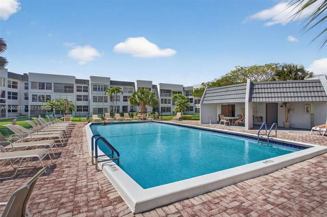 6600 Royal Palm Boulevard 207B, Margate, FL 33063