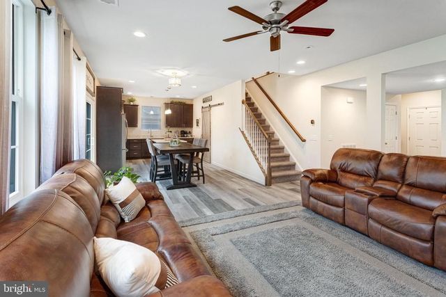 2075 COUNTRY RD, Beaverdam, VA 23015