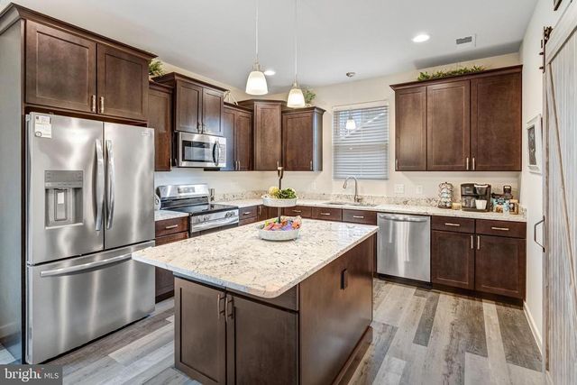 2075 COUNTRY RD, Beaverdam, VA 23015